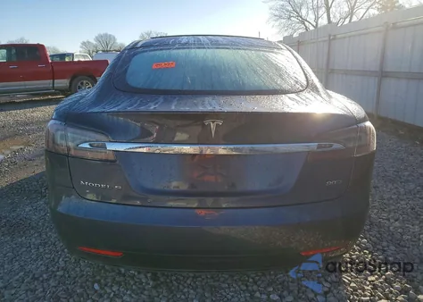 2016 Tesla Model S из США, поврежденный, VIN 5YJSA1E29GF170326